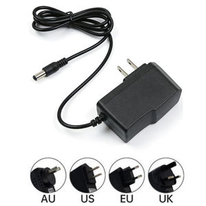 Adattatore di Alimentazione Switching Best Seller con Luce LED, Uscita <span class=keywords><strong>12</strong></span> <span class=keywords><strong>Volt</strong></span> DC, Connettori 5.5*2.5mm e 5.5*2.1mm, Spine EU e UK per Strisce LED - Product Image 1