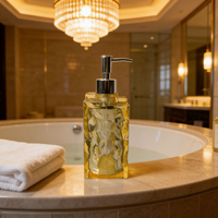 Distributeur de lotion en résine carré jaune ambre texturé de luxe, surface ondulée, distributeur de savon liquide en résine jaune clair texturé