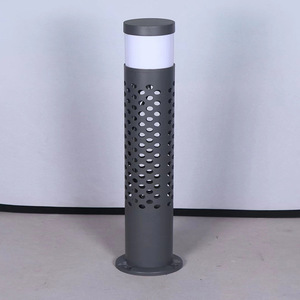 Lampe de jardin LED étanche Igawa en aluminium pour allée, cour et rue, 3000K - Product Image 1