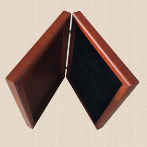 Boîte en bois rectangulaire 0,9 cm en noyer, boîte cadeau faite à la main pour médailles, badges, objets de collection - Product Image 2