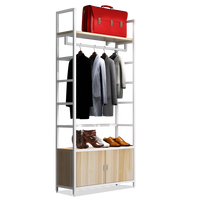 Présentoirs de Vêtements Modernes en Acier et Bois pour Boutiques, Étagères Suspendues pour Magasins de Vêtements, Idéaux pour la Publicité