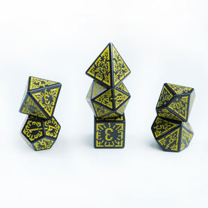 Ensemble de 7 dés polyédriques noirs gravés, fabrication artisanale haut de gamme personnalisable pour le jeu, directement de l'usine - Product Image 3