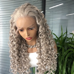 Pelucas sintéticas premium Futura Fibra al por mayor HD 13*4 con encaje frontal, 350g, color gris <span class=keywords><strong>abuela</strong></span>, rizos pequeños, acabado mate, resistentes al calor para mujer - Product Image 4