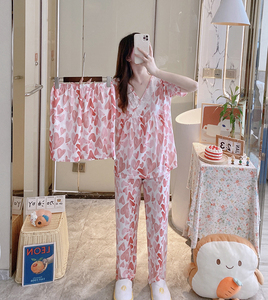 Abbigliamento da notte da donna in tre pezzi stile estivo <span class=keywords><strong>rosa</strong></span> a tre pezzi morbido elastico in vita <span class=keywords><strong>pigiama</strong></span> da donna e indumenti da notte - Product Image 2