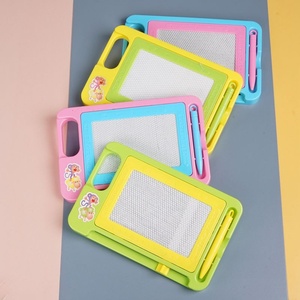 <span class=keywords><strong>Pizarra</strong></span> Magnética de Plástico Creativa para Niños, <span class=keywords><strong>Pizarra</strong></span> Pequeña, Premio para Estudiantes, Tablero para Dibujar, Juguete de Práctica de Escritura para Niños de 4 a 6 Años - Product Image 1