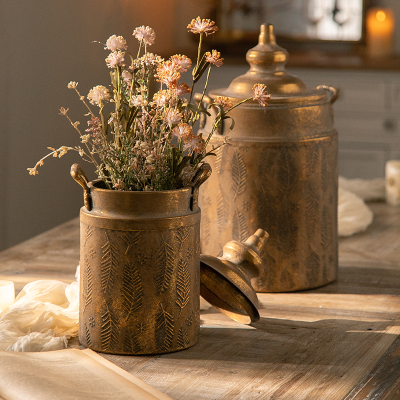 High Quality Iron Art Craft Home Decoration Tabletop Vase Antique Gold Metal Flower Vase