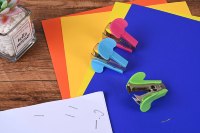 Entfernt Heftklammern Fabrikangepasster Handlicher Kleiner Heftklammerentferner mit Verriegelung für Hochleistungs-Heftgeräte im Büro, Schule