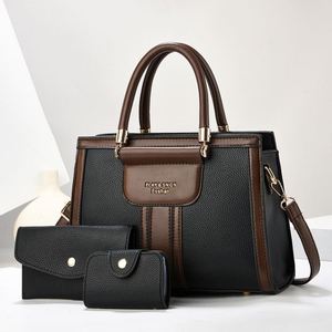 Bolsa de algodón moderna y elegante hecha a mano para mujer con dos asas, forro de lona e ideal para la playa. Disponible al por mayor. - Product Image 2