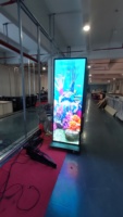 Layar Poster LED Lipat Luar Ruangan Tahan Air IP65 P2.5 P3 P4 Kecerahan Tinggi, Display Poster LED Berdiri Lantai Dengan Roda