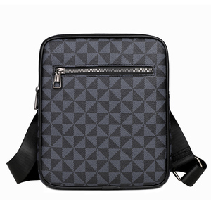 Nouveau sac de poitrine pour hommes en cuir PU décontracté à la mode coréenne à l'extérieur du sac à bandoulière pour hommes sac à bandoulière usage quotidien - Product Image 1