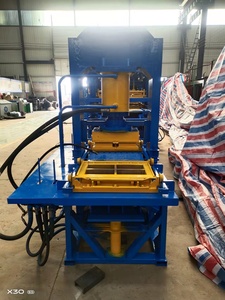 Máquina hidráulica para hacer bloques de plástico, pavimentación de carreteras, azulejo de suelo de plástico reciclado, máquina de ladrillos de plástico a la venta - Product Image 4