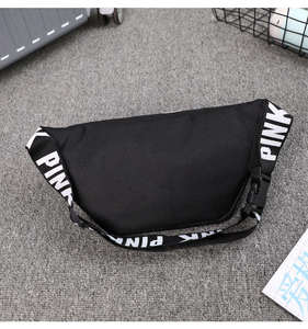 Designer à la mode bleu ciel couleur pochette d'entraînement <span class=keywords><strong>femme</strong></span> voyage <span class=keywords><strong>banane</strong></span> hanche taille sac étanche rose lettre Fanny Pack pour les femmes - Product Image 4