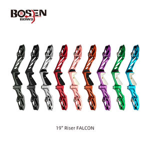 Traditionele boog voor jacht en veldboogschieten met carbon recurve limbs en een 19 inch aluminium riser - Product Image 2