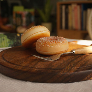 Planche à découper ronde en bois de noyer, 24 cm, forme de corne de cerf, durable, pour servir fruits, pain, pâtisseries, style nordique - Product Image 3