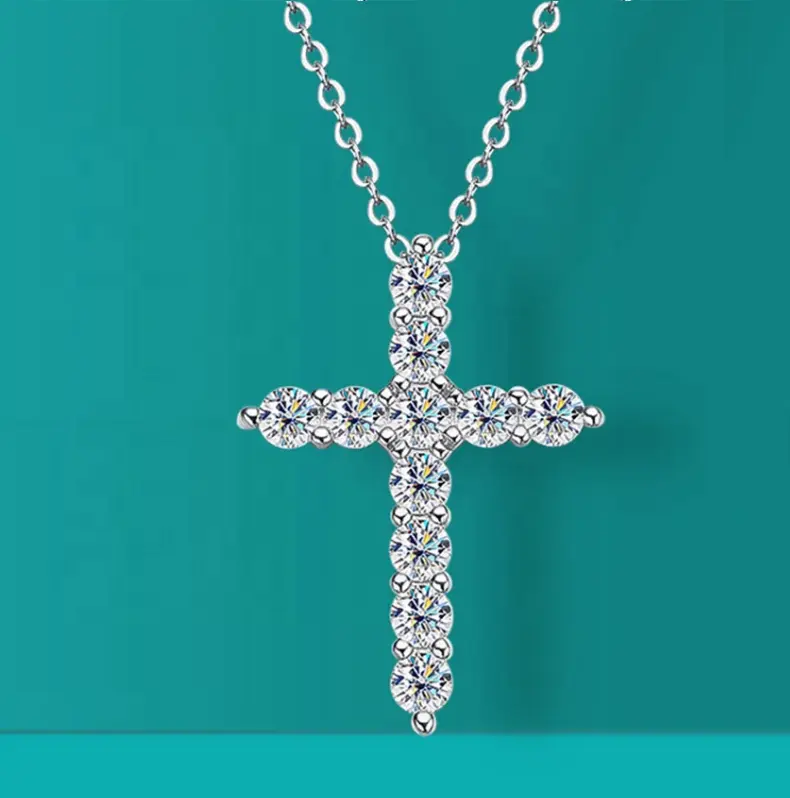 Toptan parlak gerçek 925 ayar gümüş kadınlar için en iyi hediye Gra VVS elmas mozanit çapraz kolye kolye güzel takı
