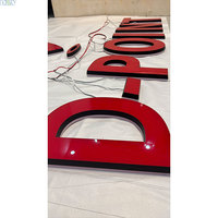 Prix usine Mini LED Sign Lettres acryliques rouges pour vitrines et décorations d'entreprise/hôpital