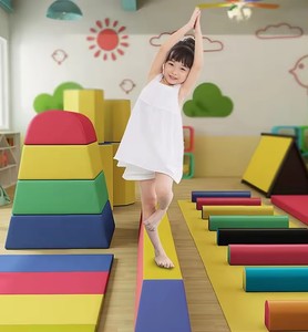 Ensemble de formation sensorielle thérapeutique intégré pour enfants, équipement de gymnastique pour enfants, jeux doux pour les centres sportifs pour enfants - Product Image 3