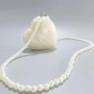 กระเป๋าคลัทช์ไข่มุกรูปหัวใจ - Product Image 3