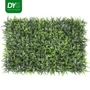 Panneau mural en fausse fougère, feuillage d'aspect naturel, résistant aux UV, en PE, fourniture OEM pour l'aménagement extérieur - Product Image 1