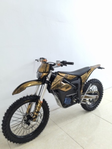 Moto tout-terrain électrique pour adultes F29R, pneus avant 90/90-21, arrière 140/80-18, transmission par chaîne - Product Image 2