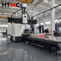 Fraiseuse CNC verticale robuste DVF8033 avec rail de glissière carré automatique BT50 Fanuc et double colonne verticale