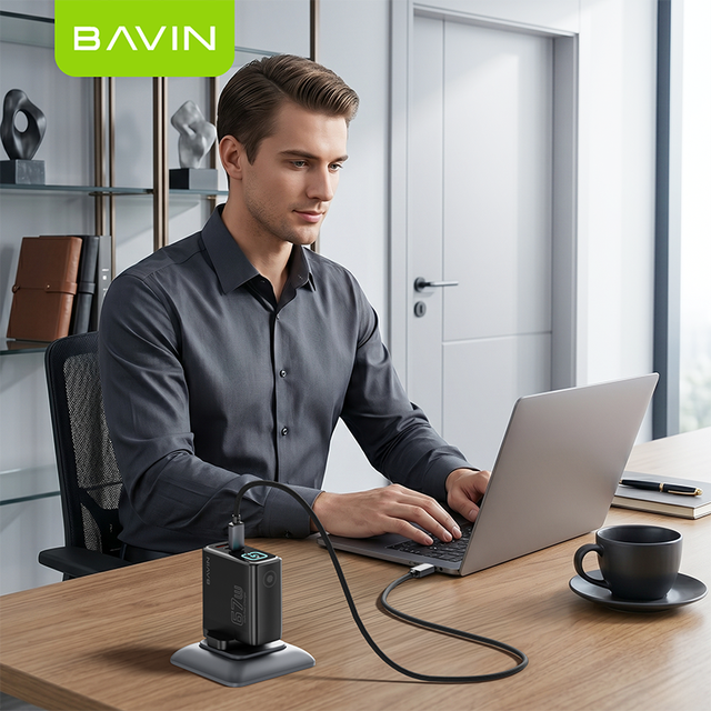 BAVIN Smart Display PC2197 UK PD 15W 27W 36W 45W 67W Fast Charging Type C USB Port GaN Charger