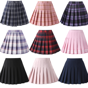 Jupes plissées mini pour filles en gros, tenues décontractées quotidiennes pour l'école, styles à carreaux/unis de haute qualité - Product Image 1