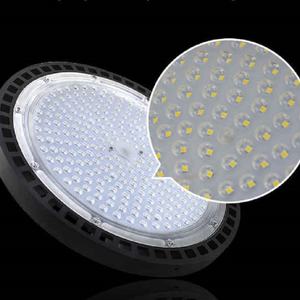 Luz de Cultivo LED Ajustable con Cabezales Giratorios de Espectro Completo para Cultivo de Plantas en Interiores - Product Image 3