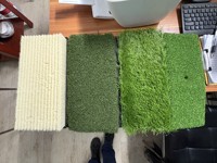 Tapis de golf 4 en 1 pour l'entraînement, simulant un bunker et un fairway, avec base en caoutchouc antidérapante et gazon artificiel durable