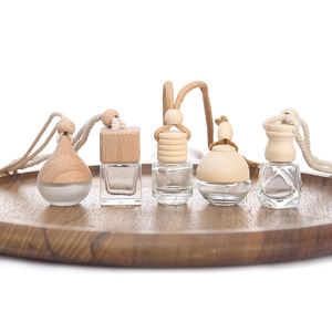 Vendita calda bottiglie appese legno auto profumato trasparente oli essenziali diffusore fiala <span class=keywords><strong>di</strong></span> vetro tappi <span class=keywords><strong>di</strong></span> bambù contenitori con disegno - Product Image 4