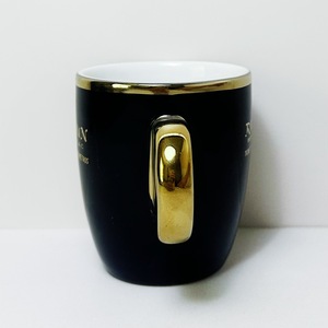 Mug en céramique personnalisé avec bordure et anse dorées, logo noir et or, vaisselle promotionnelle, tasse individuelle - Product Image 2
