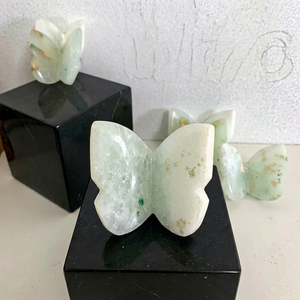 Papillon en Chrysoprase Poli de Haute Qualité, Pierre Naturelle d'Indonésie, Forme Artisanale, Cristal de Guérison, 5 cm, Vente en Gros - Product Image 1