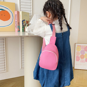 Nouvelle tendance Simple couleur unie Nylon léger extérieur décontracté Logo personnalisé sac à bandoulière pour les enfants - Product Image 2