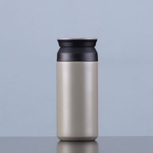 Gourde isotherme carrée en acier inoxydable pour l'extérieur avec couvercle, tasse souvenir, isolation thermique 6-12 heures, anti-chute - Product Image 4