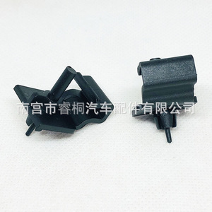 คลิปพลาสติก Shuangxuan รุ่น 191867301A สำหรับแผงประตูหลังรถ Jetta Santana และ Passat รุ่นเก่า - Product Image 4