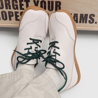 Chaussures de skate rétro 4 pour hommes et femmes, à lacets, respirantes, avec empeigne en PU et doublure en mesh, bout large, baskets tendance de haute qualité