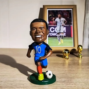 Figurine en résine FRP Messi, Cristiano Ronaldo, Malm, Mbappé, modèle <span class=keywords><strong>de</strong></span> <span class=keywords><strong>poupée</strong></span>, cadeau d'anniversaire pour les fans - Product Image 4