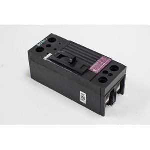 Disjoncteur Ge Tqd22200wl 2 pôles 240V 200A, montage standard par boulons - Product Image 1