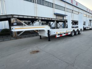 Semirremolque de Cama Baja Usado y Personalizable con Estructura Estable para Transporte de Excavadoras - Product Image 4