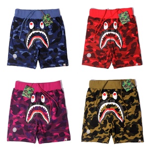 <span class=keywords><strong>Shorts</strong></span> Deportivos Casuales Unisex de Doble Cara con Estampado de Cabeza de Tiburón de Alta Calidad XX Bapees 1:1 - Product Image 1