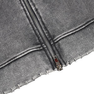 Venta al por mayor de ropa de calle de peso pesado personalizado lavado ácido cortar y coser sudaderas con capucha de los hombres a rayas desgastado Rip doble cremallera recortada Sudadera con capucha - Product Image 5