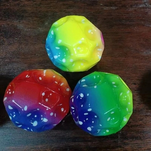 Pelotas Espaciales Coloridas HY2, Pelota de Goma Suave de Alto Rebote, Recuerdo de Fiesta, Juguete Antiestrés para Niños y Adultos, Diseño Ergonómico - Product Image 3