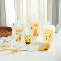 Sac à eau pliable avec logo personnalisé avec bec verseur Pochette debout PE PET Surface d'impression de l'emballage de jus liquide