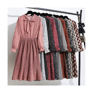 J9002 2022 Coreano Primavera Verão Casual Mulheres Gravata borboleta Impressão Maxi Praia Boêmio Vestido de Mangas Compridas Para Senhoras - Product Image 1