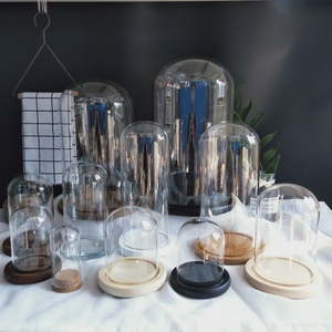 Cloche claire faite main <span class=keywords><strong>de</strong></span> dôme d'affichage <span class=keywords><strong>en</strong></span> <span class=keywords><strong>verre</strong></span> <span class=keywords><strong>de</strong></span> Borosilicate avec la base <span class=keywords><strong>en</strong></span> bois - Product Image 2