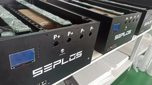 Hot <strong>Sales</strong> 2025 <strong>UK</strong> Stock Grade a EV Forklift 105AH 25.6V 100AH Prismatic Lithium Ion Cell Pack Battery <strong>for</strong> Golf Cart - Product Image 6