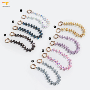 Chaîne <span class=keywords><strong>de</strong></span> téléphone à porter au poignet en Lucite, antivol, personnalisable, avec perles et cristaux, design Bling Pride, avec <span class=keywords><strong>cordon</strong></span> <span class=keywords><strong>de</strong></span> suspension - Product Image 2