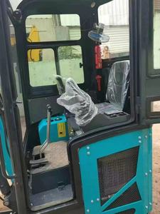 Miniexcavadora de orugas usada de 2 toneladas con certificación CE EPA, superventas para construcción, con acoplador rápido, martillo rompedor y accesorio de barrena, motor Doosan - Product Image 5