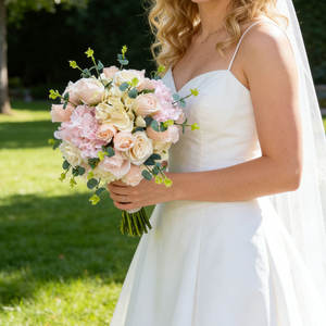 GNW <span class=keywords><strong>Flores</strong></span> de Seda de Alta Calidad al por Mayor, Ramo de Rosas Artificiales, Ramo de Novia de Seda, Ramo de <span class=keywords><strong>Flores</strong></span> para Boda - Product Image 1