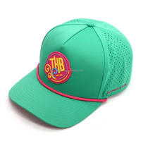 Nueva Gorra de Béisbol de Moda Personalizada con Parche de Goma PVC, 5 Paneles, Poliéster Impermeable, Deportiva para Golf, Corte Láser, Perforada, Estilo Dad Hat con Cuerda